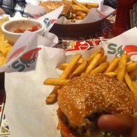 Photo taken at Chili&#39;s Grill &amp; Bar by Isis S. on 4/20/2012