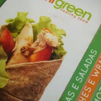 Foto tirada no(a) Mr. Green Healthy Food por Giuliana H. em 8/8/2012