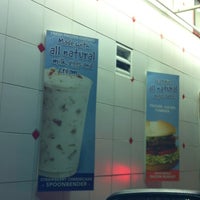 Снимок сделан в Good Times Burgers &amp;amp; Frozen Custard пользователем Duece K. 4/22/2012