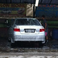 Photo taken at Suranta Jaya Car Wash by Risa R. on 8/2/2012