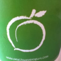 Photo taken at Peachwave by Mia R. on 8/27/2011