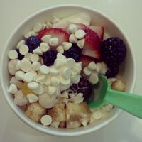 4/25/2012 tarihinde Linnea S.ziyaretçi tarafından Tutti Frutti Frozen Yogurt'de çekilen fotoğraf