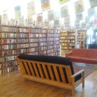 5/6/2012 tarihinde Marrio L.ziyaretçi tarafından Half Off Books'de çekilen fotoğraf