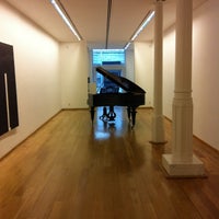Foto tomada en Galeria Carles Taché  por iki b. el 6/9/2012