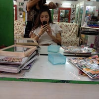 Photo taken at ร้าน Tukta Beauty Salon by Rose M. on 4/1/2012