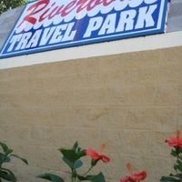รูปภาพถ่ายที่ Riverboat Travel Park โดย ⚜ Nimesh P. เมื่อ 7/24/2011
