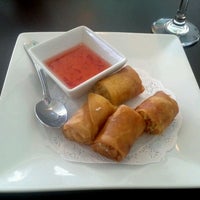 รูปภาพถ่ายที่ Red Curry Thai โดย Judith F. เมื่อ 4/23/2012