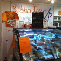 รูปภาพถ่ายที่ Bubbolitas Paris - Bubble Tea Bar โดย Clement L. เมื่อ 9/12/2012