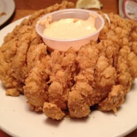 Photo taken at Texas Roadhouse by Johnny P. on 4/1/2012