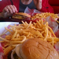 3/6/2012にLiz B.がFreddy&amp;#39;s Frozen Custard &amp;amp; Steakburgersで撮った写真