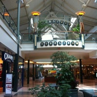 vans dulles mall