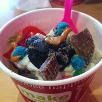 7/19/2012にPaul H.がZinga! Frozen Yogurt Saugusで撮った写真