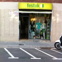 รูปภาพถ่ายที่ Festuk โดย Carmen V. เมื่อ 4/24/2012