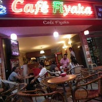 Photo taken at Cafè Fiyaka by Alperen G. on 9/1/2012