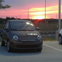 รูปภาพถ่ายที่ Bergstrom FIAT of Milwaukee โดย R.L. L. เมื่อ 6/30/2012