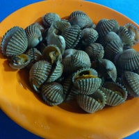Photo taken at Seafood 68 Jatibening by Gani P. on 7/5/2012