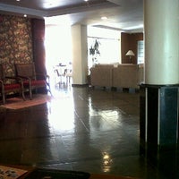 รูปภาพถ่ายที่ Hotel Rafain Centro โดย Karina C. เมื่อ 6/24/2012