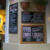 8/18/2012 tarihinde Lorena T.ziyaretçi tarafından Lotus BCN Café y Cocktails'de çekilen fotoğraf