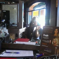 5/11/2012にLisa J.がThe Junction Salon &amp;amp; Barで撮った写真