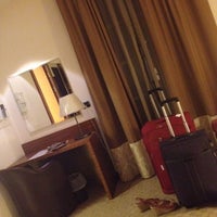 9/13/2012 tarihinde Анастасия И.ziyaretçi tarafından Holiday Inn'de çekilen fotoğraf