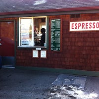 Das Foto wurde bei Bay Street Coffee Co von Primitivo M. am 3/23/2012 aufgenommen