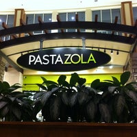รูปภาพถ่ายที่ Pasta Zola — Eden Prairie โดย Arun B. เมื่อ 1/16/2011