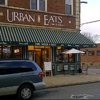 รูปภาพถ่ายที่ Urban Eats โดย Terrell A. เมื่อ 2/24/2012
