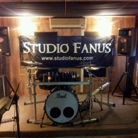 Photo taken at Stüdyo Fanus by Mert &amp;quot;BassCat&amp;quot; E. on 4/20/2012