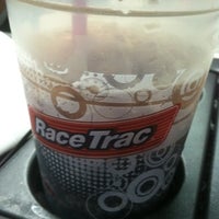 Foto tirada no(a) RaceTrac por Angie G. em 7/28/2012