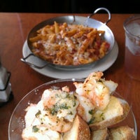 รูปภาพถ่ายที่ Capi&amp;#39;s Italian Kitchen โดย Nita S. เมื่อ 8/5/2012