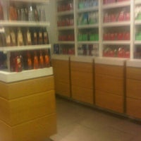 Photo taken at Bath &amp;amp; Body Works by tirza d. on 10/22/2011
