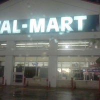 Foto tomada en Walmart Pharmacy  por Glenn M. el 2/15/2012