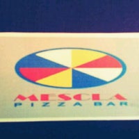 Photo taken at Mescla Pizza Bar by Black Daniels on 3/29/2012