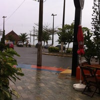 รูปภาพถ่ายที่ Beira Mar Restaurante โดย Luana V. เมื่อ 10/9/2011
