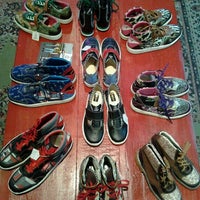 Photo taken at PURO shoes by Macu S. on 9/15/2011
