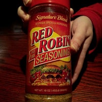 Photo taken at Red Robin Gourmet Burgers and Brews by Jason O. on 12/23/2011
