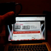 รูปภาพถ่ายที่ Coffee Connection โดย Mike The Janitor M. เมื่อ 4/3/2012