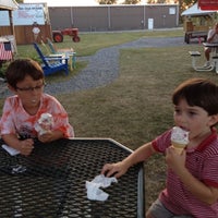 Photo taken at Green Acres Ice Cream by Crystal N. on 7/31/2012