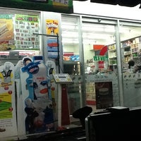Photo taken at 7-Eleven by Raizen T. on 8/27/2011