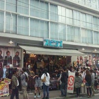 スピンズ 名古屋店 中区の婦人服