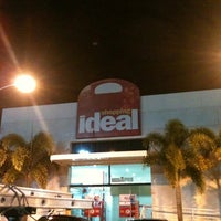 Foto tirada no(a) Shopping Ideal por Fernando M. em 6/15/2012