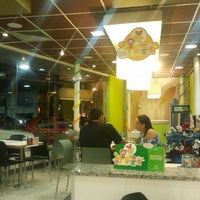 Photo taken at McDonald&amp;#39;s by Witalo C. on 8/14/2011