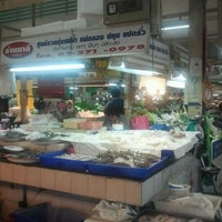 Photo taken at ร้านขายกล้วยไม้ อตก. by Kasidis P. on 8/4/2012