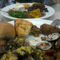 รูปภาพถ่ายที่ Cachoeira Tropical โดย Gábe I. เมื่อ 11/2/2011