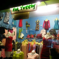 Photo taken at ร้าน NoK Tweety @ซ.มหาดไทย by Dhos C. on 4/7/2012