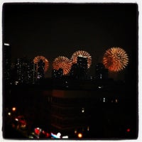 Photo taken at Fireworks On The Hudson by Daniel C. on 7/5/2012