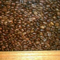 Foto tomada en The Coffee Bean &amp;amp; Tea Leaf  por David D. el 12/9/2011
