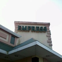 Foto tirada no(a) Empress Diner por Carlos P. em 1/29/2012