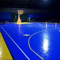 Foto tirada no(a) Manna Flooring (Kontraktor Pemasang Lapangan Futsal Di Indonesia) por Bagio W. em 4/5/2012