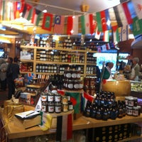 7/13/2012 tarihinde Vance H.ziyaretçi tarafından The Pasta Shop'de çekilen fotoğraf